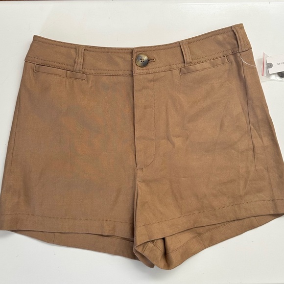 Maeve “The Ettie” Shorts: Pitched Linen Edition - Picture 4 of 9